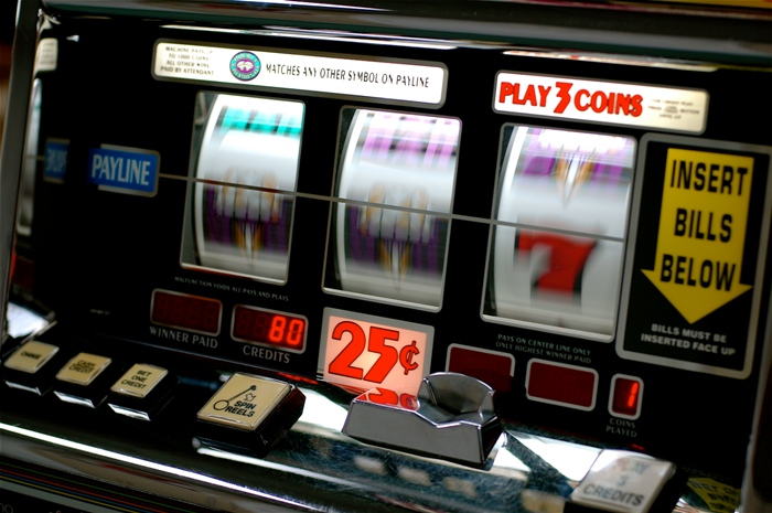 slot machine, sistema di gioco d'azzardo