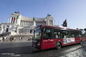 autobus di linea a Roma