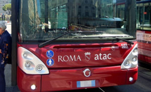 Bus bloccato Roma