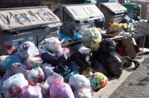 rifiuti emergenza roma ama campidoglio