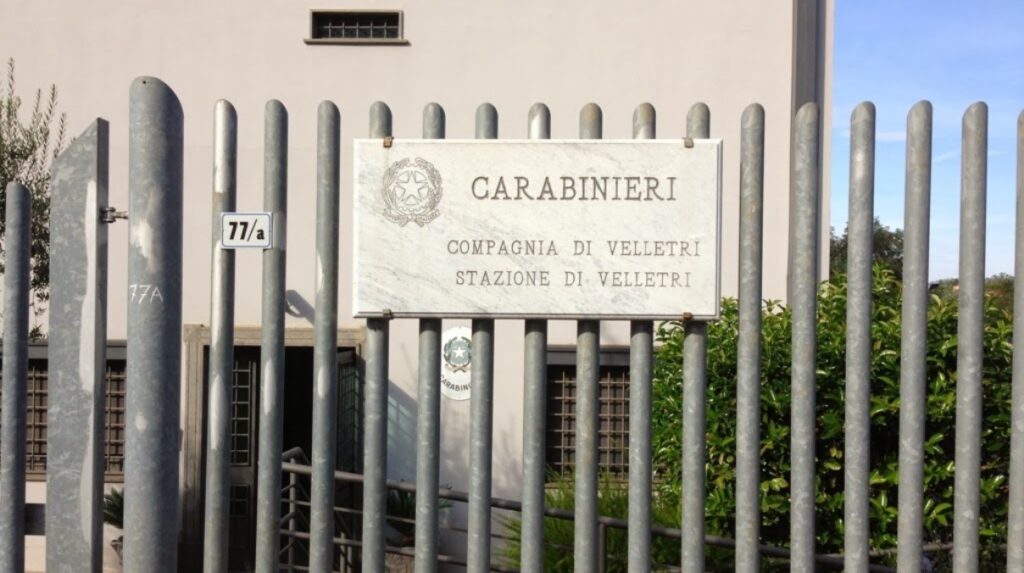velletri stazione carabinieri