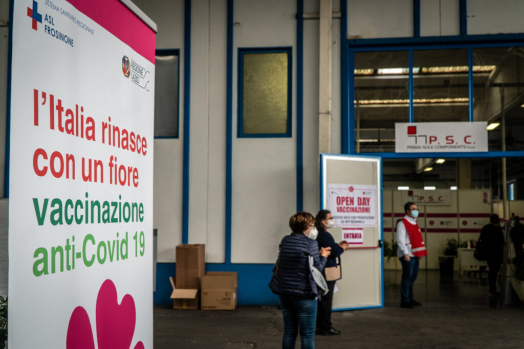 Immagine di un centro vaccinale AntiCovid-19