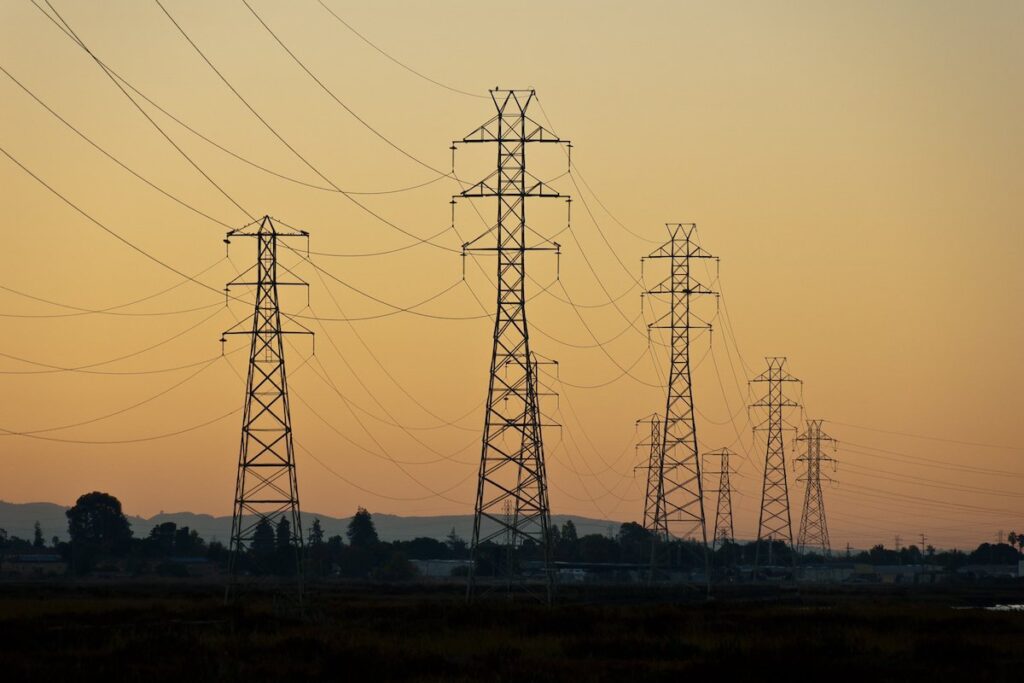 tralicci elettrici