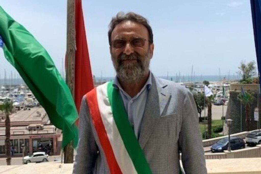 Alessandro Coppola, Sindaco di Nettuno