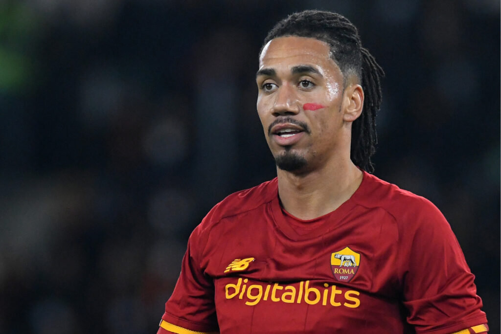 Chris Smalling in azione con la maglia della Roma