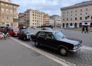 auto storiche a piazza venezia