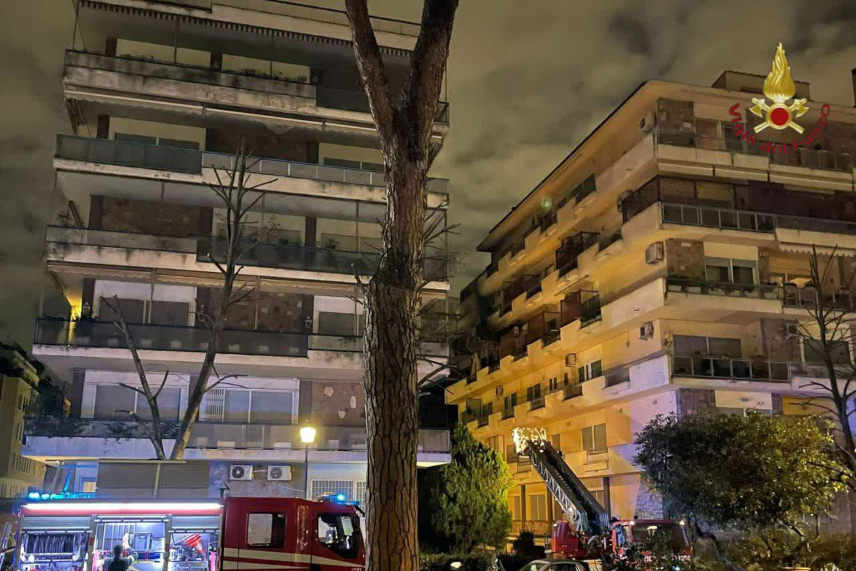 Roma, appartamento dopo incendio