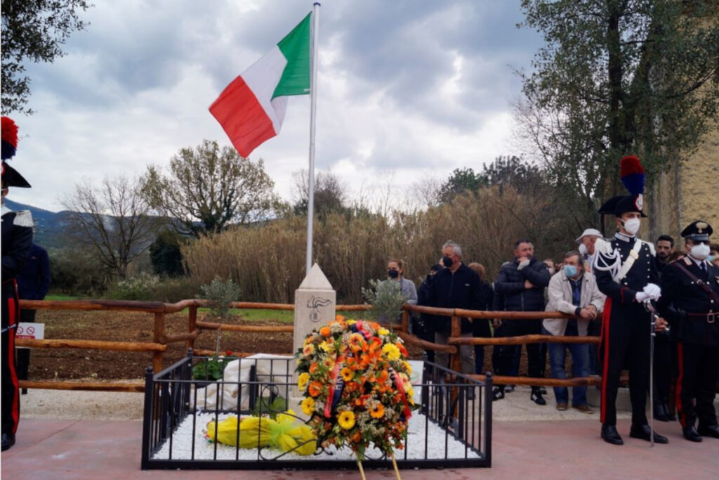 Monumento al carabiniere Vittorio Iacovacci