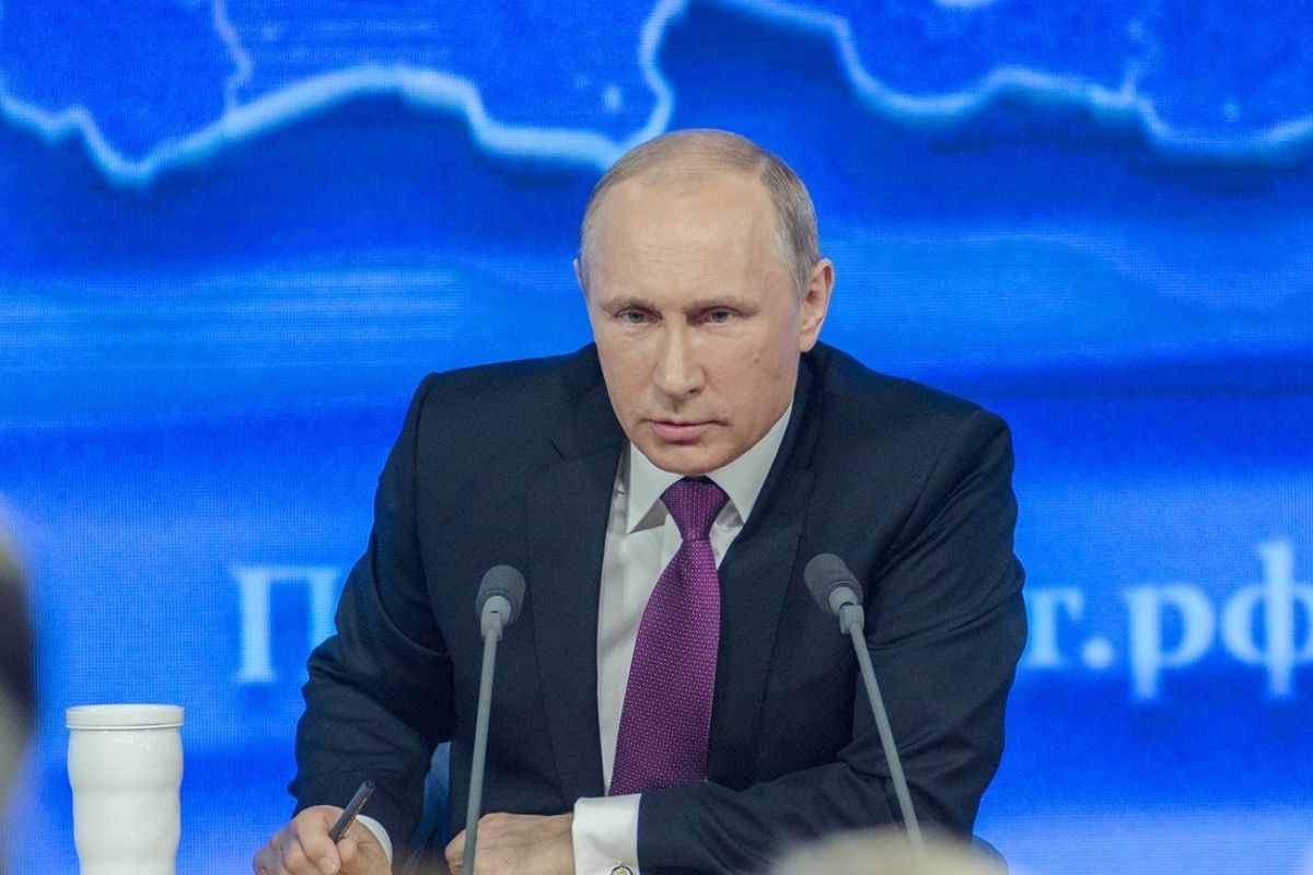 Vladimir Putin durante una conferenza