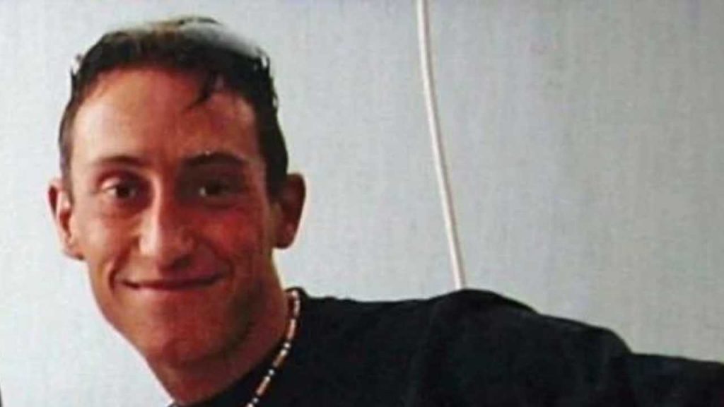 Stefano Cucchi volto sorridente