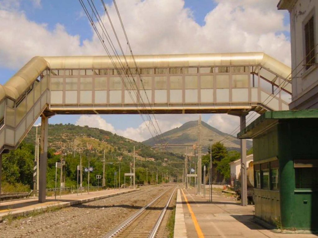 Stazione dei treni di Itri