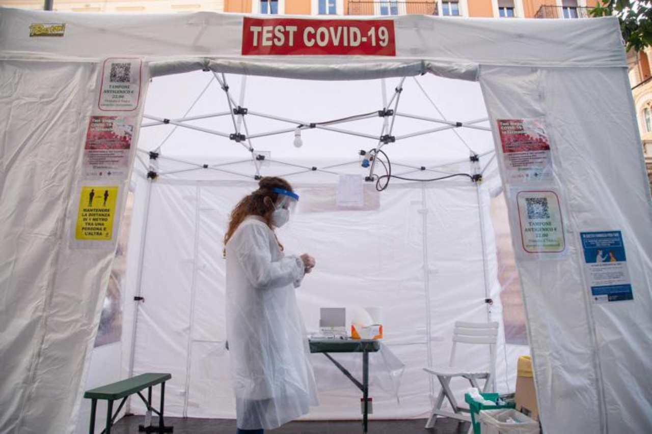 Gazebo per test tampone covid