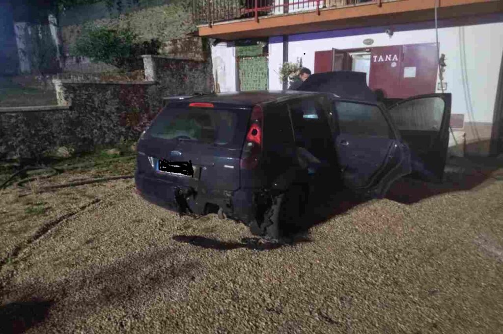 auto incendiata di Francesco Digiorgio