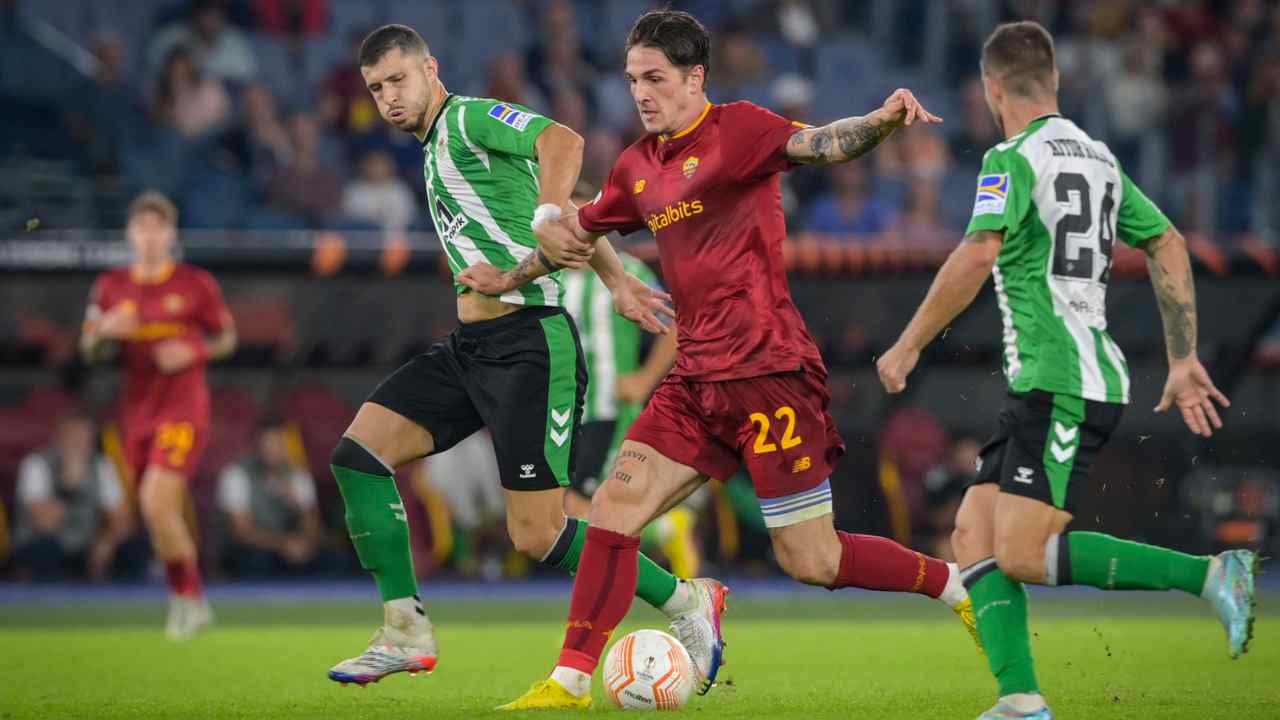 Zaniolo in azione durante Roma-Betis