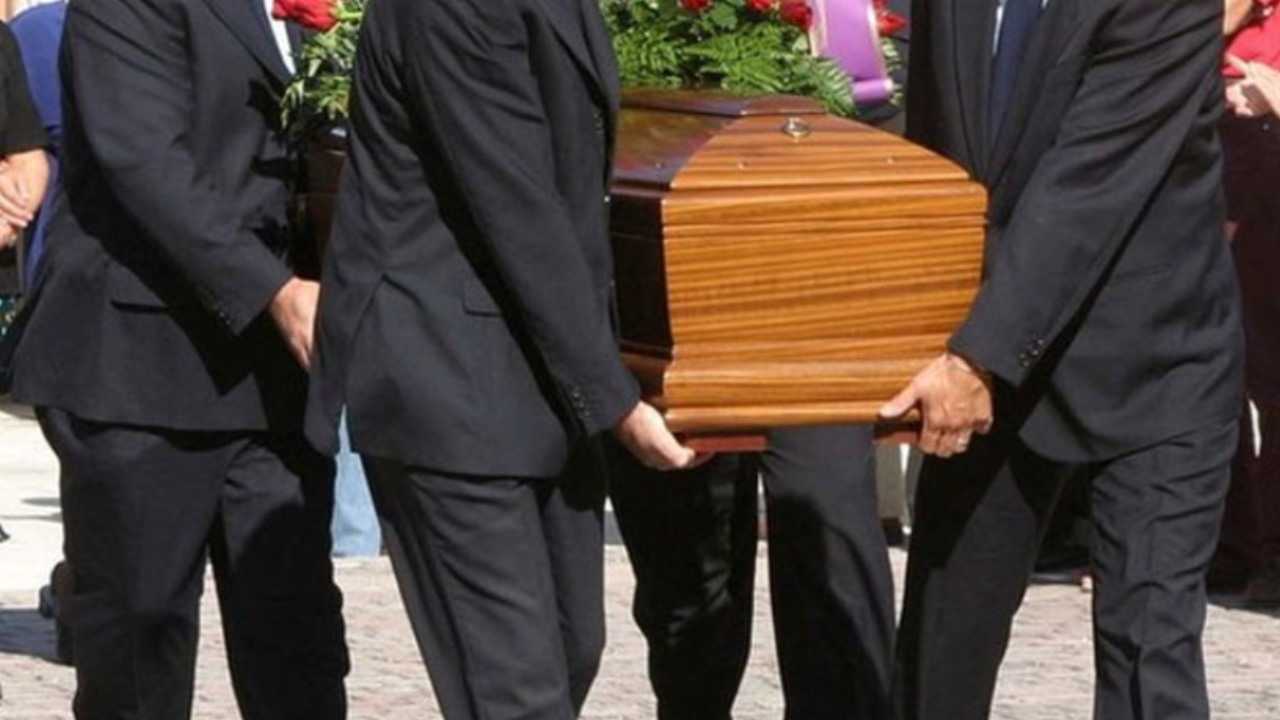 Funerale, bara