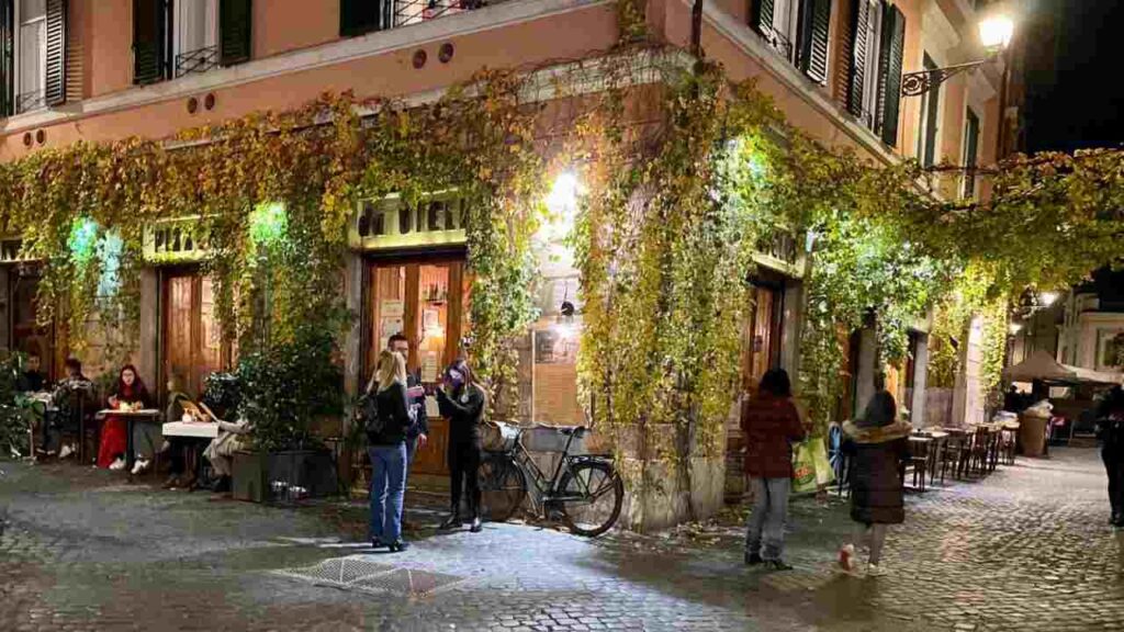 Trastevere (Roma), scorcio di un ristorante