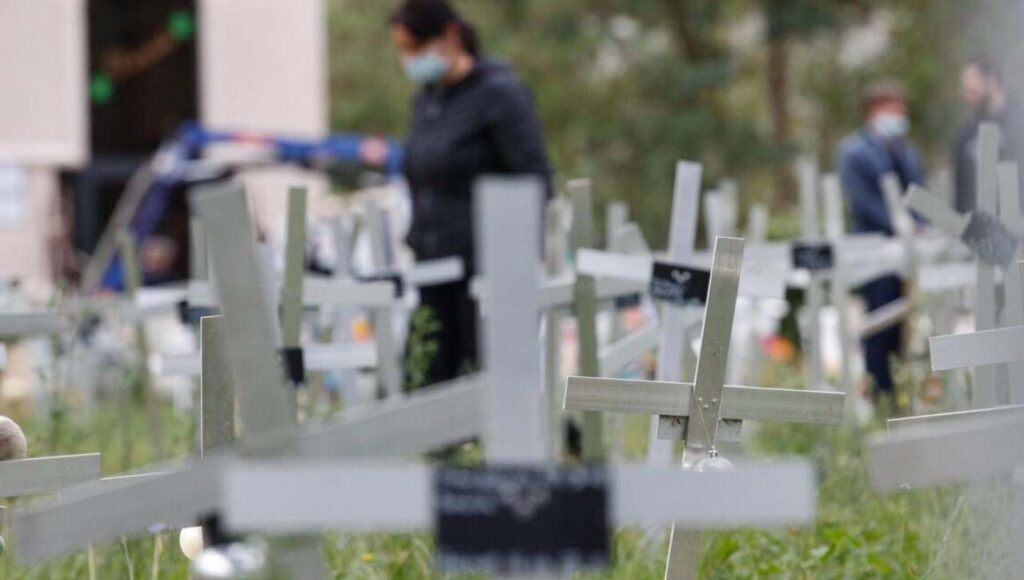 Feti sepolti nel cimitero Flaminio di Roma