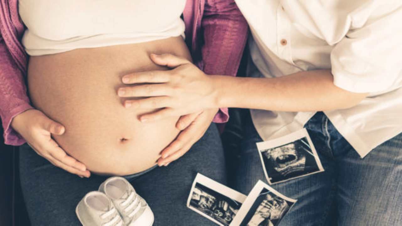 Una donna in gravidanza