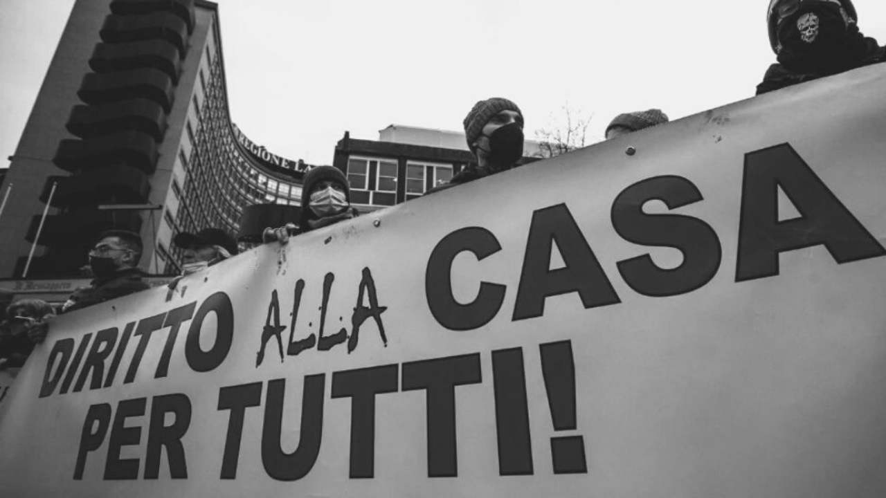 Protesta contro gli sfratti a Roma dell'Unione Inquilini