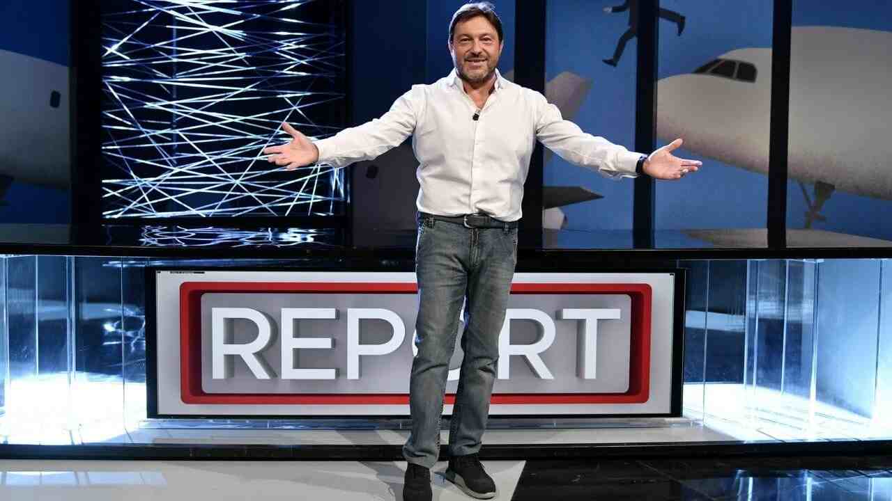 Sigfrido Ranucci durante la trasmissione televisiva "Report"