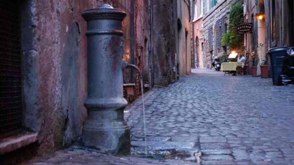Fontanella di Roma,