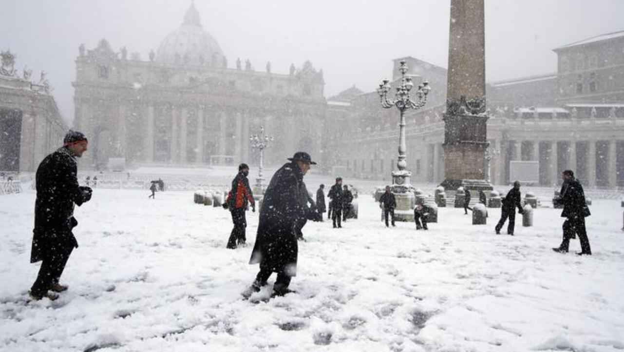 Piazza San Pietro, nevicata del 26 febbraio 2018