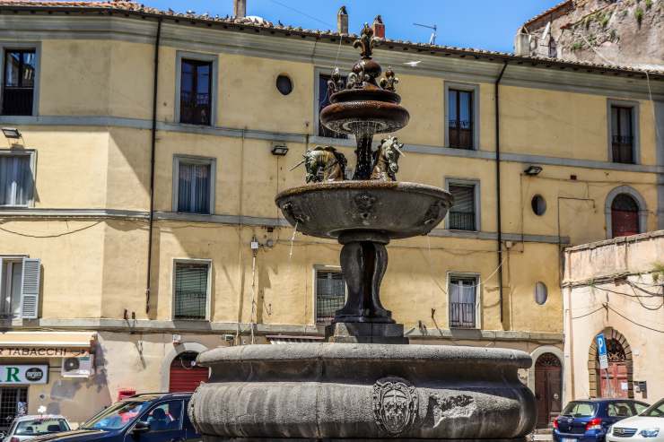Fontana degli Unicorni a Ronciglione