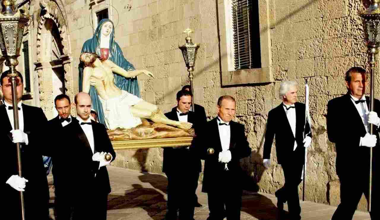 Tradizionale processione del Venerdì Santo nel Salento in Puglia