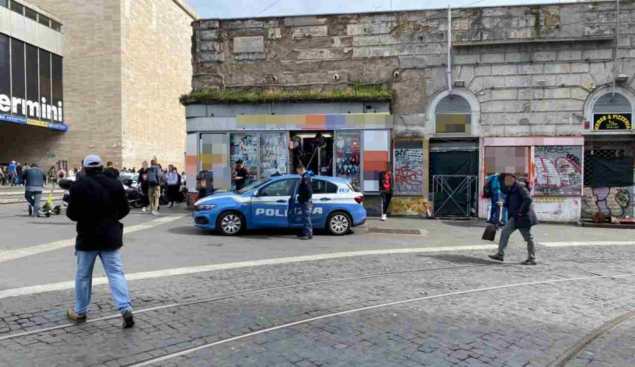 Polizia di Stato in servizio nell'area della Stazione Termini di Roma