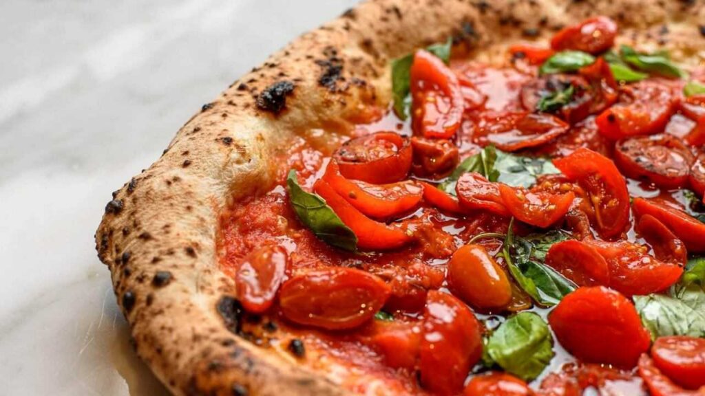 Pizza ai 6 pomodori