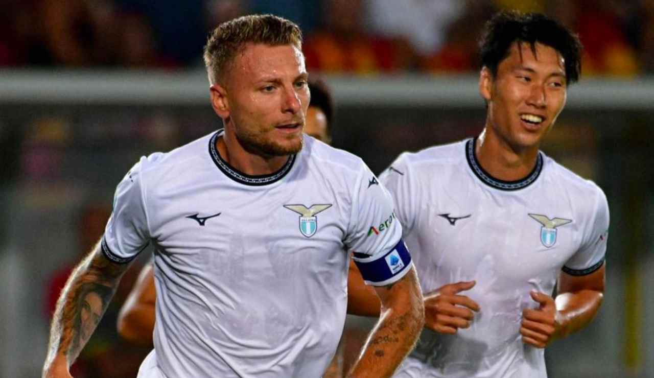 Immobile e Kamada della Lazio esultano per il goal contro il Lecce nella partita di calcio di serie A