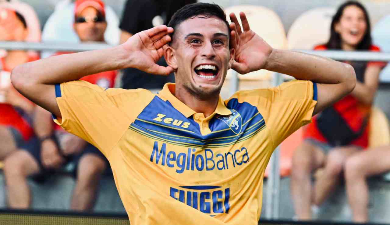 Monterisi esulta per il goal del Frosinone Calcio contro l'Atalanta in serie A