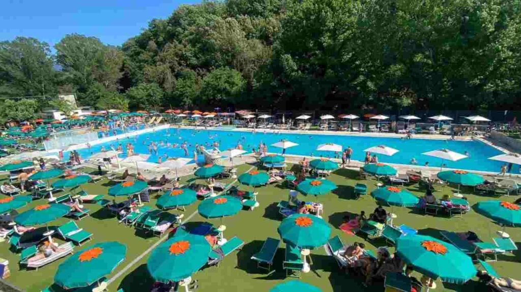 Piscina alle Terme di Cretone