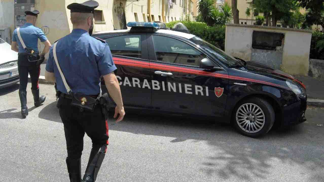 Carabinieri, controlli antidroga alla periferia di Roma
