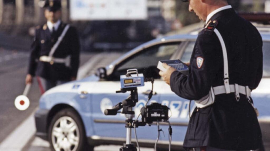 Autovelox-tutor postazione mobile