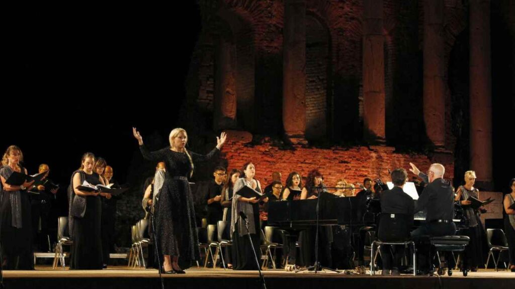 Il soprano Dominika Zamara in concerto al Teatro Greco di Taormina