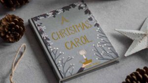 Libro di Charles Dickens "A Christmas Carol"