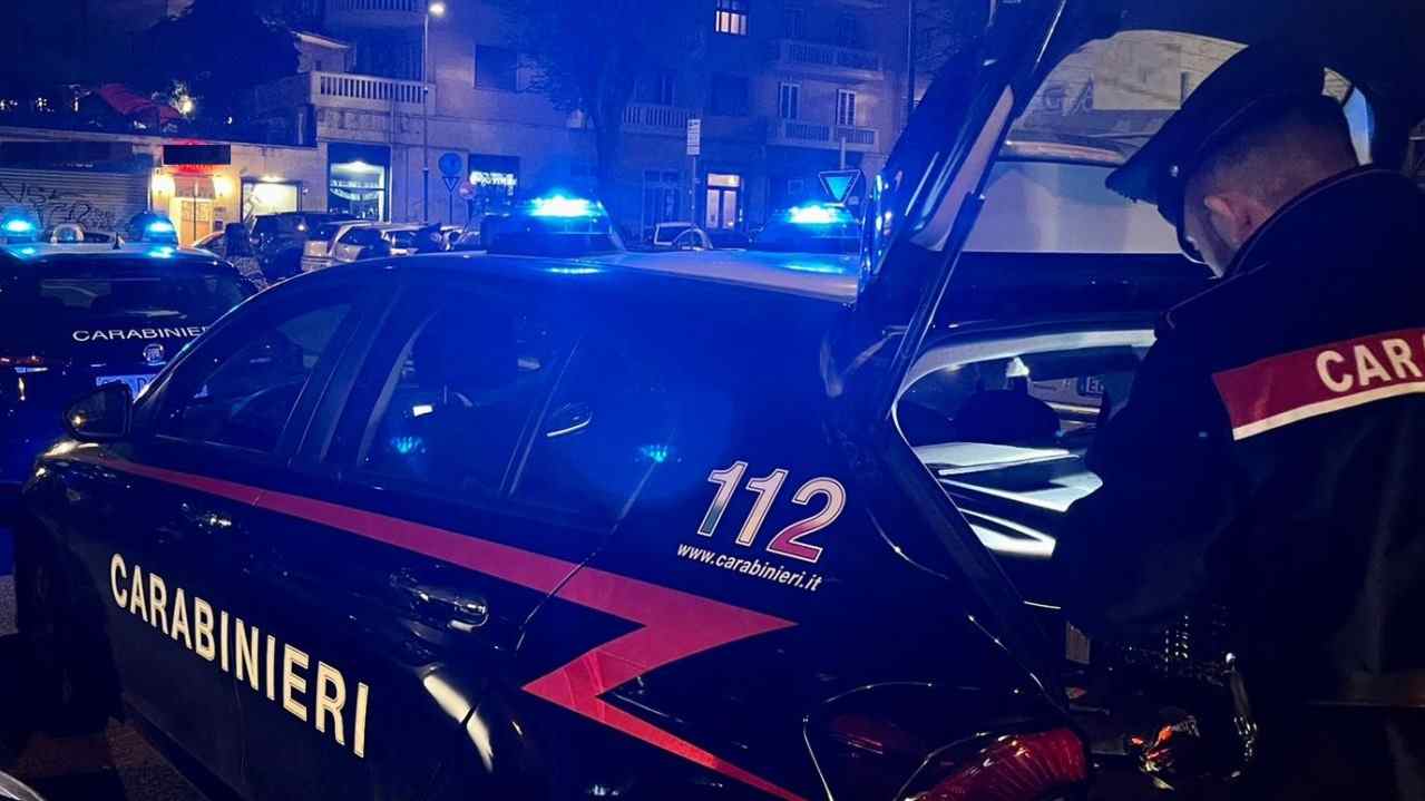 Controlli dei Carabinieri nelle periferie di Roma