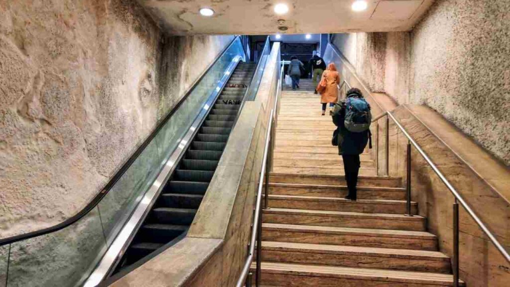 Scala mobile alla stazione Termini di Roma