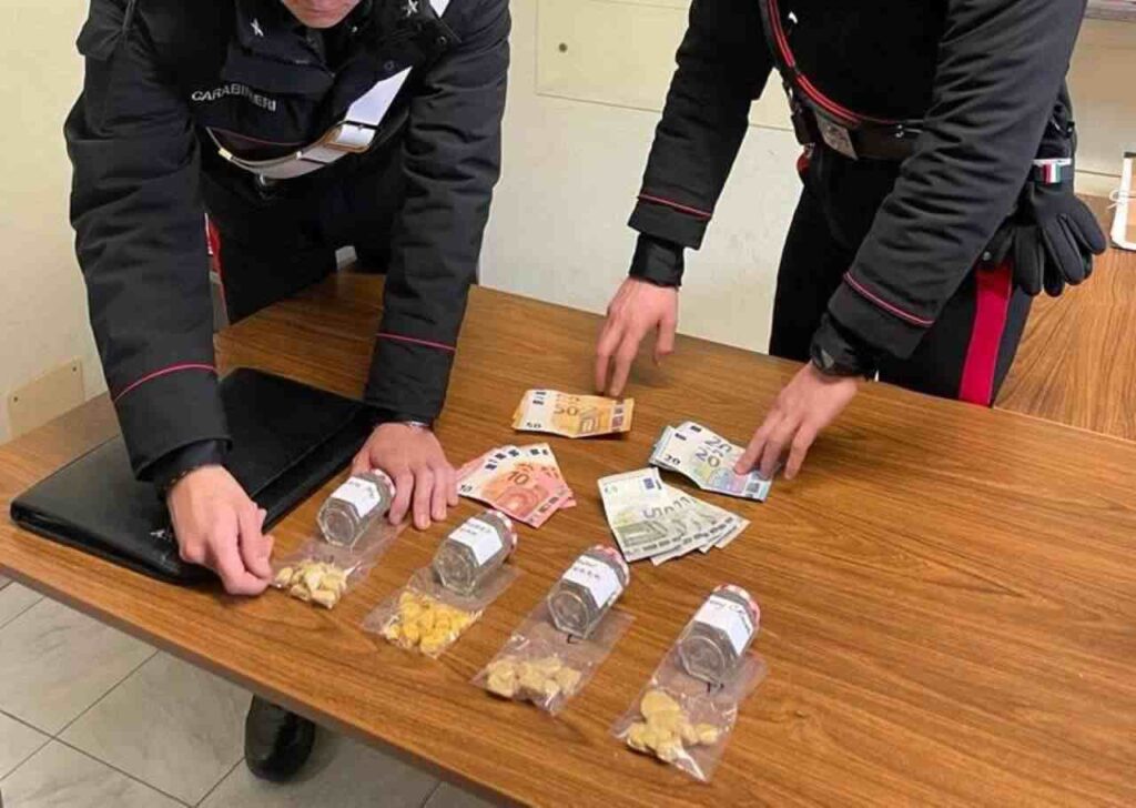 Droga Wax sequestrata dai Carabinieri