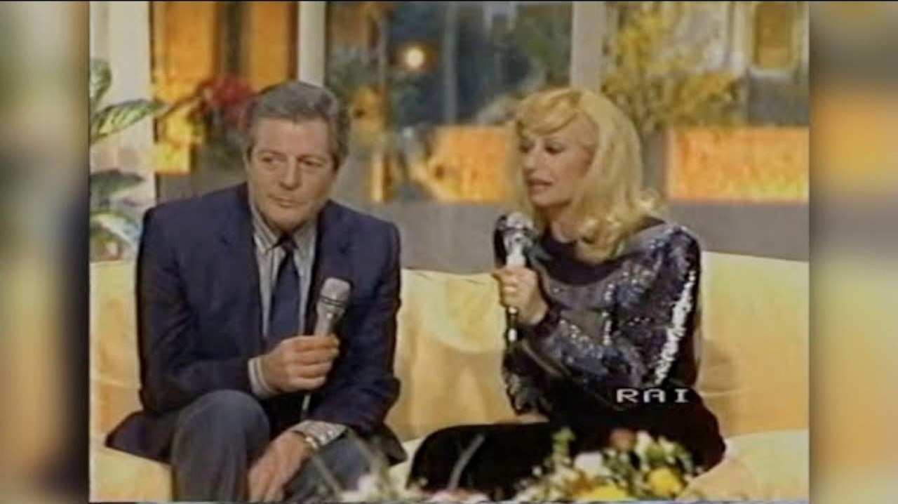 Marcello Mastroianni, Raffaella Carrà