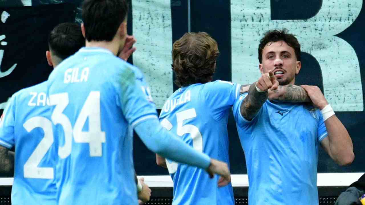 Pellegrini esulta dopo il gol del vantaggio laziale nella partita di calcio di serie A tra Udinese e Lazio