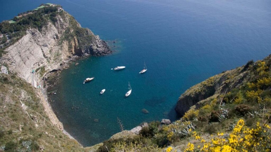 Baia di Sorgeto, Ischia