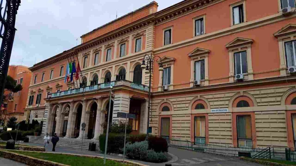 Ingresso ospedale Policlinico Umberto I a Roma