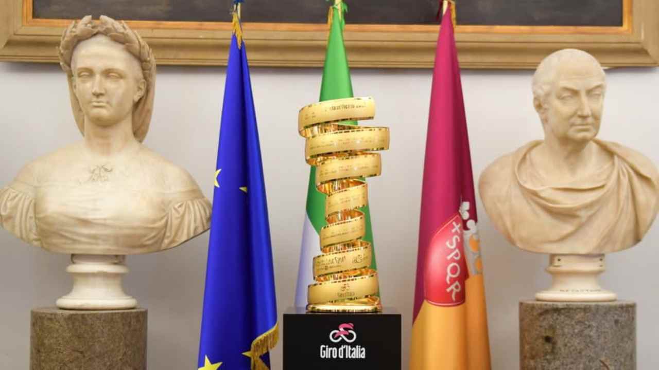 L'ultima tappa del Giro d'Italia 2025 sarà dedicata a Papa Francesco (dal profilo Facebook di Roma Capitale)