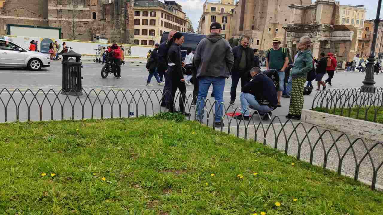 Truffa delle tre campanelle in via dei Fori Imperiali
