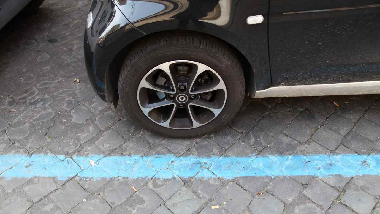 Strisce Blu