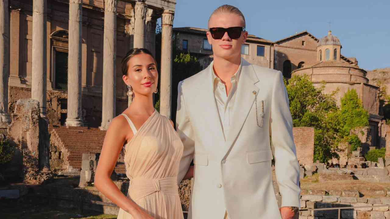 Haaland e la fidanzata al Foro Romano