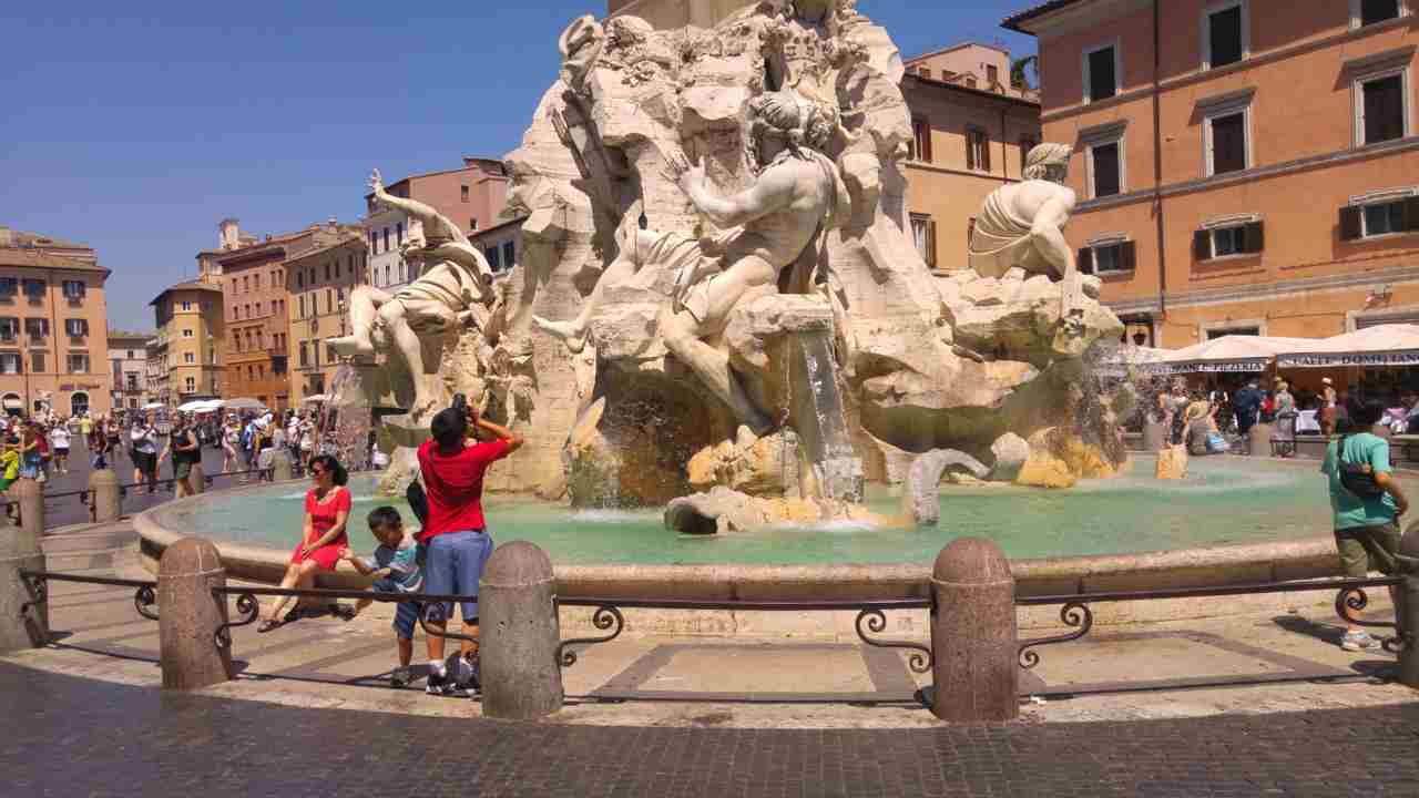 Fontana dei Quattro Fiumi a Piazza Navona (Roma)