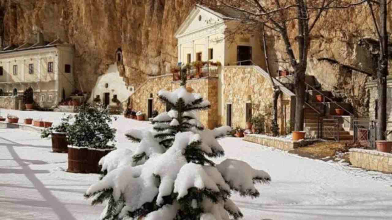 Santuario della Santissima Trinità a Vallepietra (Rm)